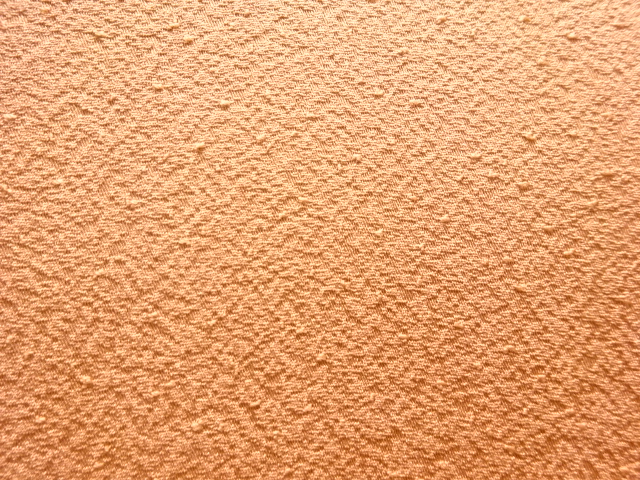  草木染　のり散らし模様織出し一つ紋色無地着物